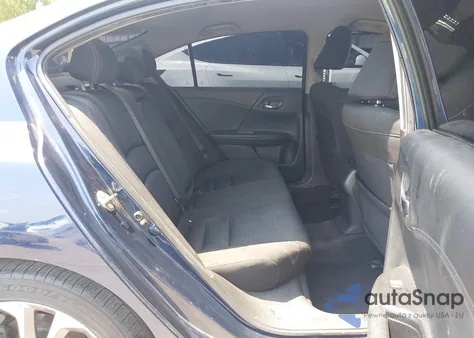 2015 Honda Accord Sport z USA, uszkodzony, nr VIN 1HGCR2F58FA262368